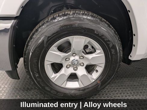 Used 2025 RAM 1500 Big Horn image 9