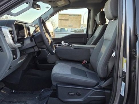 New 2025 Ford F350 XLT w/ Black Appearance Package image 6