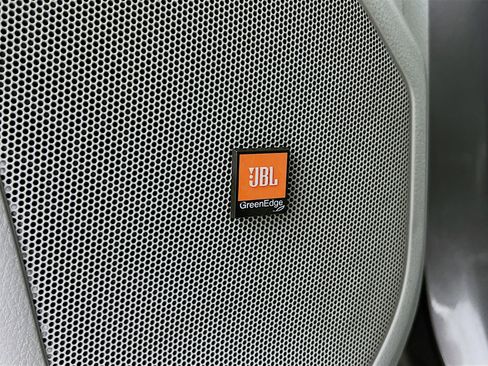 Used 2016 Toyota Highlander Limited image 20