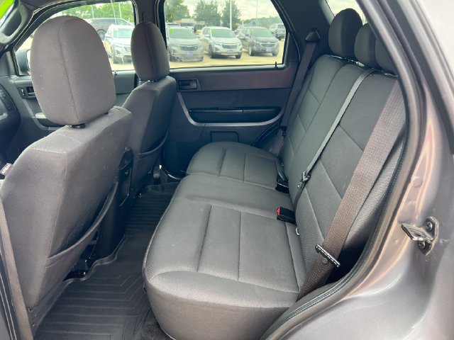 Used 2010 Ford Escape XLT AWD/4WD image 14