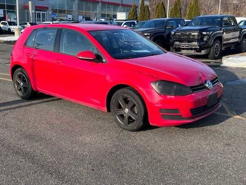 Used 2015 Volkswagen Golf TDI S image 3