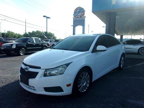 Used 2014 Chevrolet Cruze Eco FWD image 1