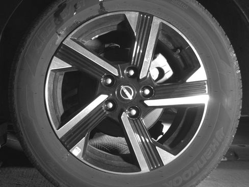 Used 2025 Nissan Sentra SV FWD image 14