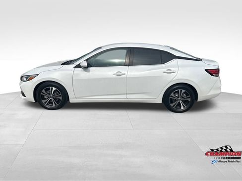 Used 2022 Nissan Sentra SV image 2