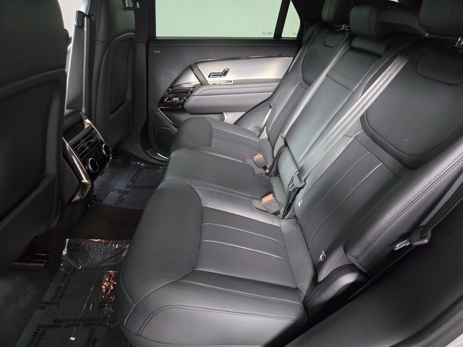 Used 2024 Land Rover Range Rover Sport Dynamic SE AWD/4WD image 5