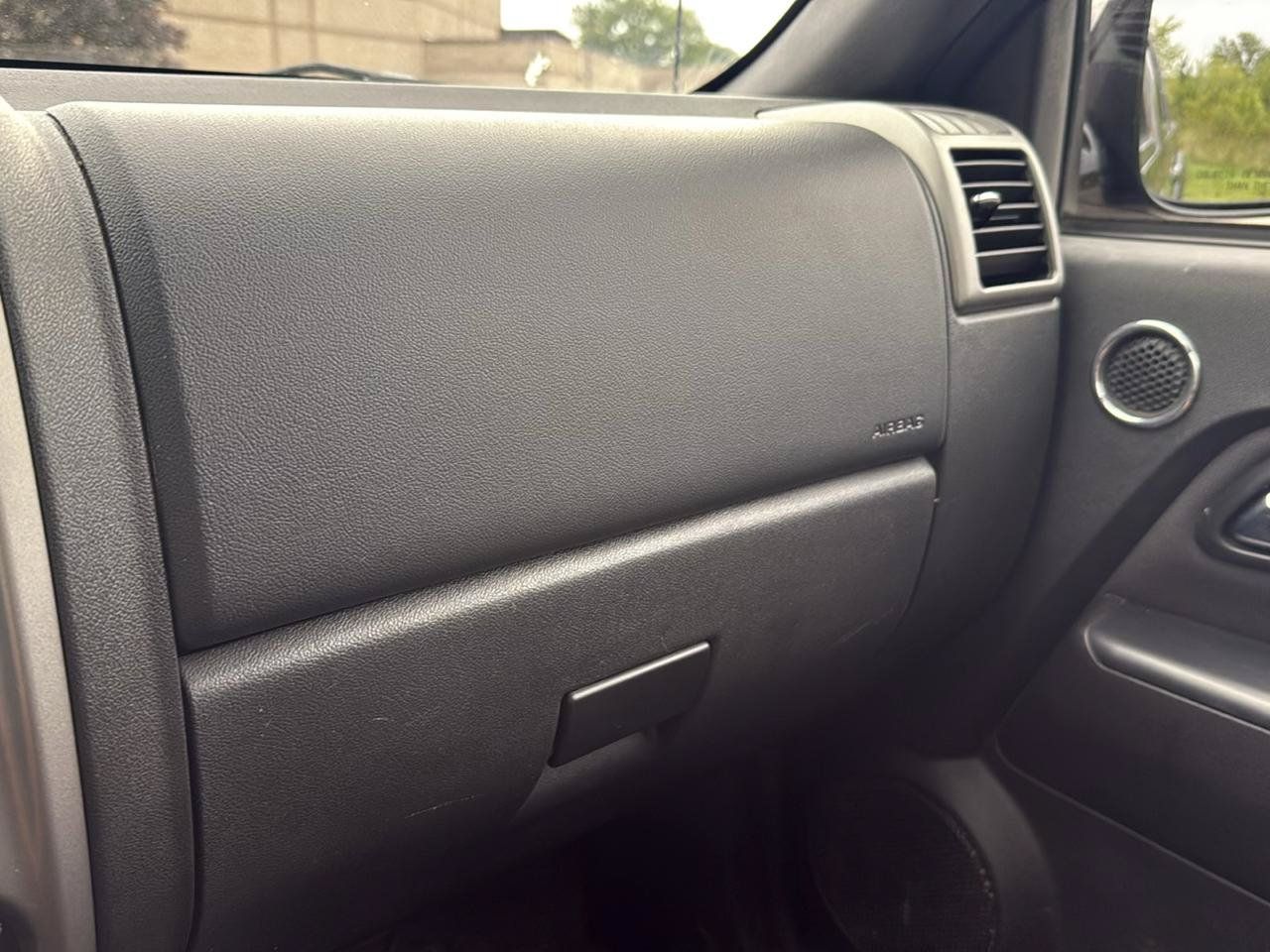 Used 2012 Chevrolet Colorado LT AWD/4WD image 18