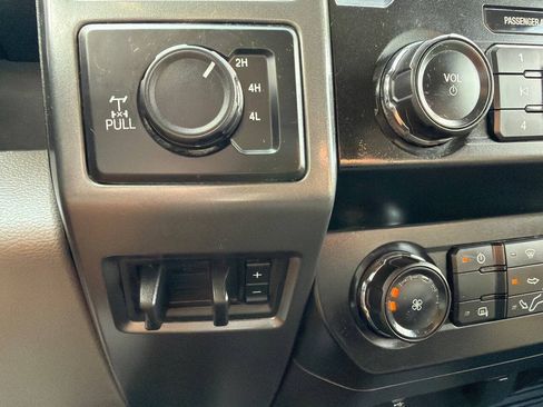 Used 2020 Ford F250 XLT AWD/4WD image 17