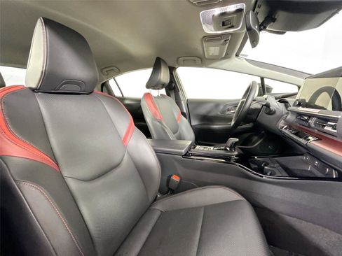 Certified 2025 Toyota Prius Plug-In Hybrid image 56