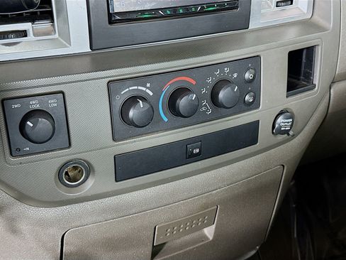 Used 2007 Dodge Ram 2500 Truck SLT w/ Trailer Tow Group image 16