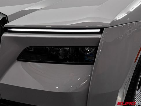 Used 2025 Rolls-Royce Spectre AWD/4WD image 11