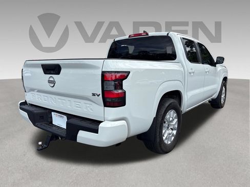 Used 2023 Nissan Frontier SV w/ Tow Package RWD image 9