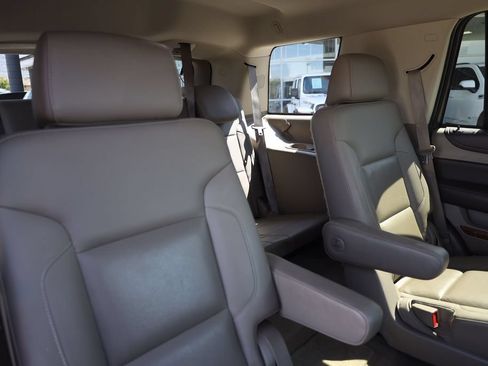Used 2015 Chevrolet Tahoe LTZ RWD image 21