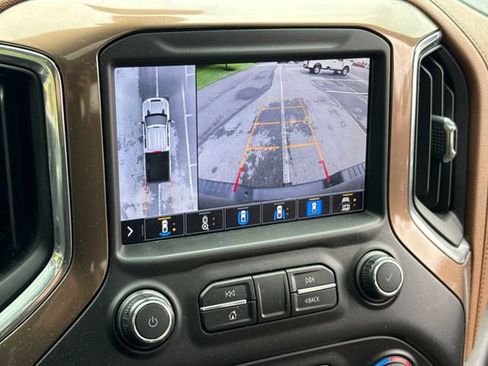 Used 2020 Chevrolet Silverado 2500 High Country w/ Z71 Off-Road Package AWD/4WD image 33