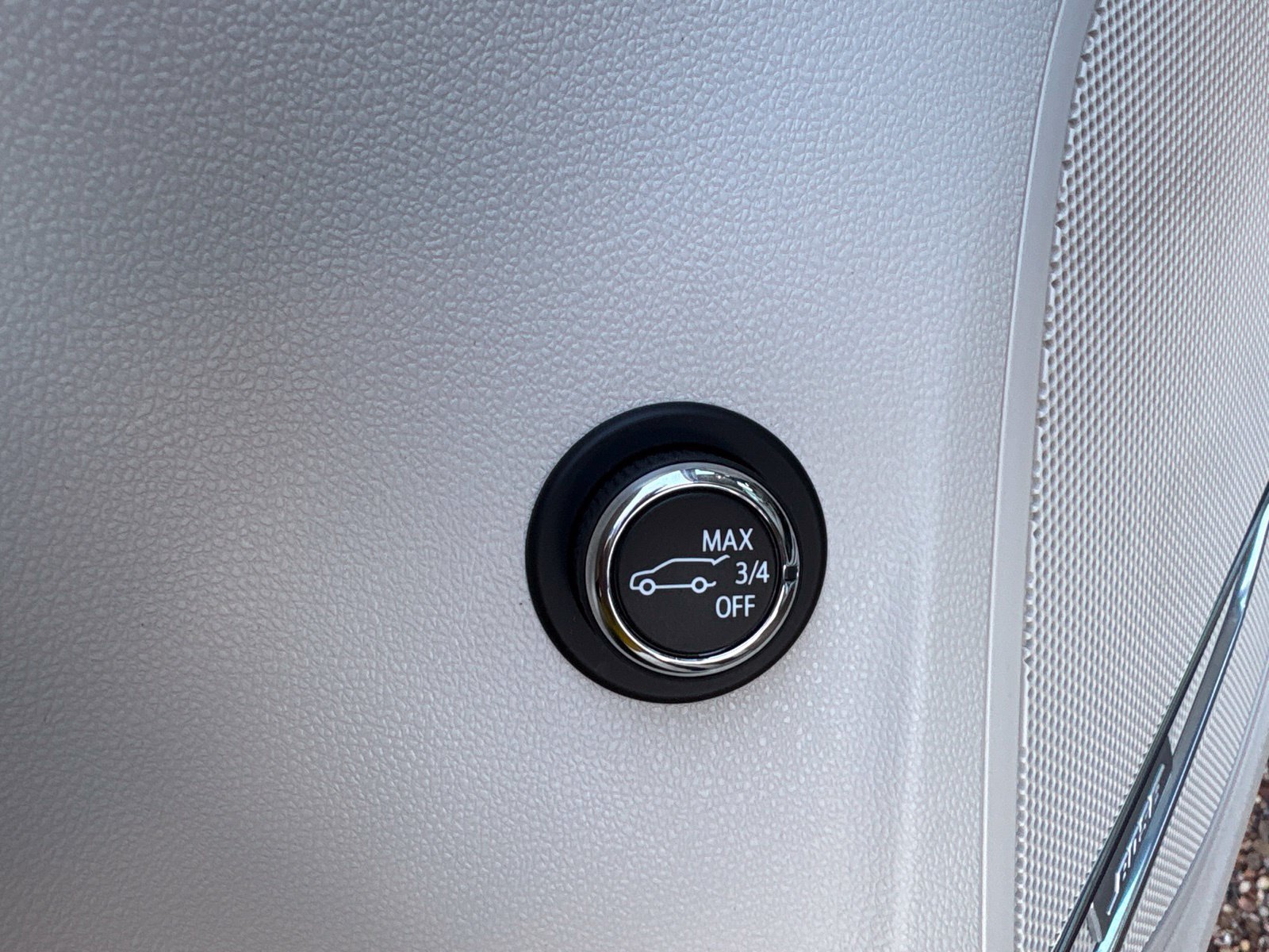 Used 2023 Buick Envision Avenir FWD image 14