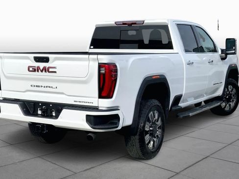 Used 2024 GMC Sierra 2500 Denali w/ Denali Reserve Package image 12