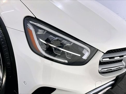 Certified 2021 Mercedes-Benz GLC 300 4MATIC image 27