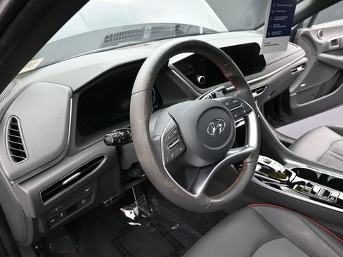 Certified 2022 Hyundai Sonata SEL Plus FWD image 11
