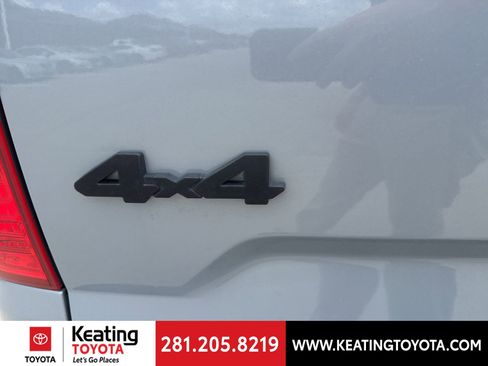 Certified 2019 Toyota Tundra SR5 AWD/4WD image 13