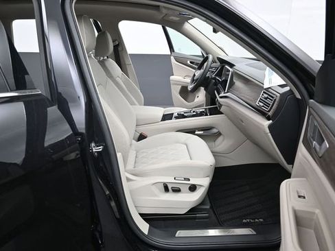 New 2026 Volkswagen Atlas SEL Premium R-Line AWD/4WD image 14