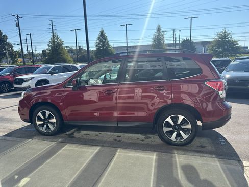Used 2018 Subaru Forester 2.5i Limited w/ Popular Package #3B AWD/4WD image 6