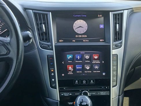 Used 2017 INFINITI Q60 2.0t image 26