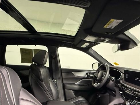 Used 2025 Acura MDX A-Spec image 65