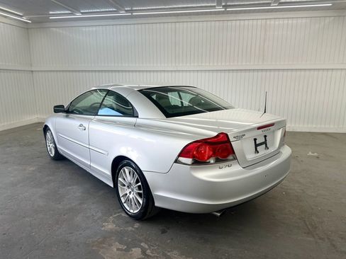 Used 2007 Volvo C70 T5 image 7