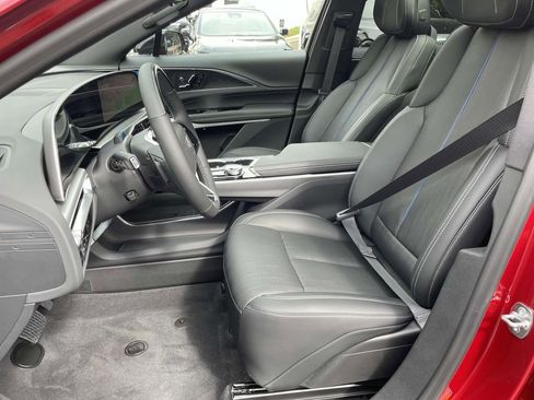 New 2025 Cadillac Lyriq Sport image 22