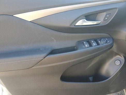 New 2025 Buick Envista Avenir image 18