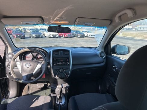 Used 2016 Nissan Versa SV image 13