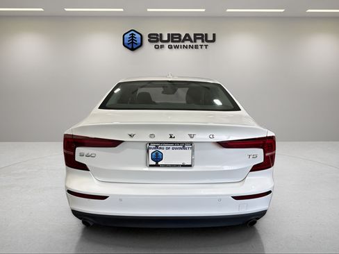 Used 2020 Volvo S60 T5 Momentum w/ Protection Package Premier FWD image 4