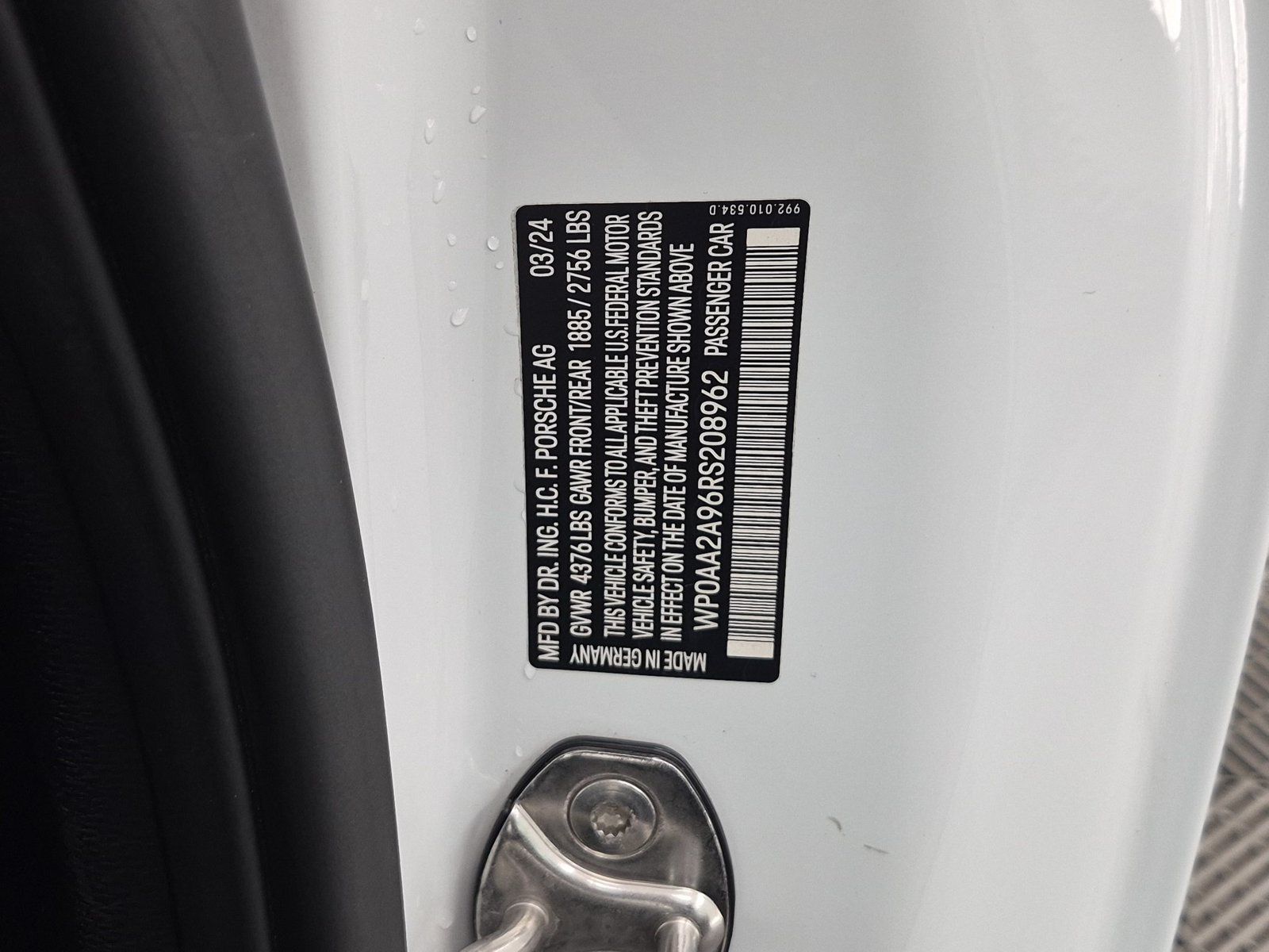 Certified 2024 Porsche 911 Carrera 4 AWD/4WD image 28