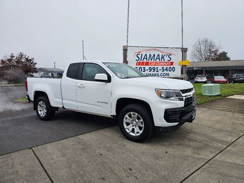 Used 2022 Chevrolet Colorado LT w/ Fleet Safety Package image 3