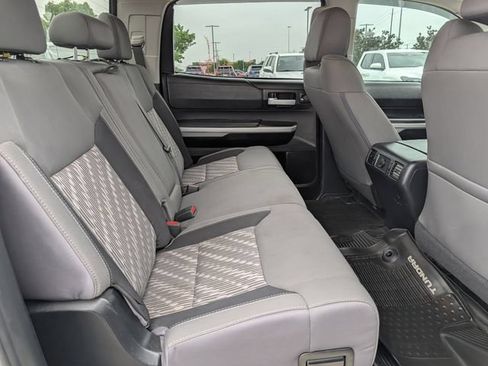 Used 2019 Toyota Tundra SR5 w/ SR5 Upgrade Package AWD/4WD image 30