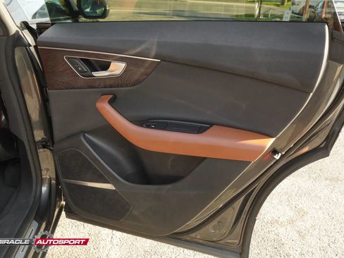 Used 2019 Audi Q8 Premium Plus w/ Premium Plus image 36