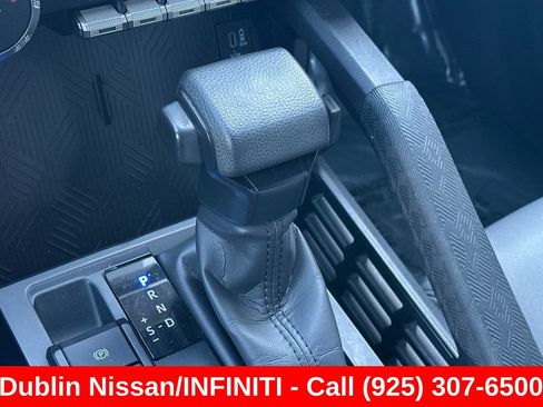 Used 2025 Toyota Tacoma SR5 AWD/4WD image 34