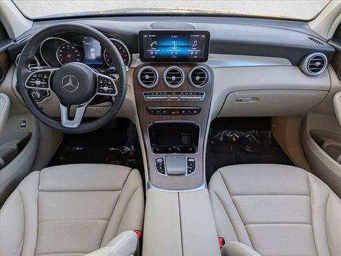 Certified 2022 Mercedes-Benz GLC 300 image 17