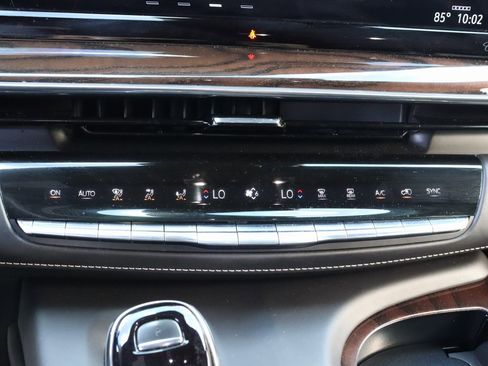 Used 2023 Cadillac Escalade Sport Platinum image 35