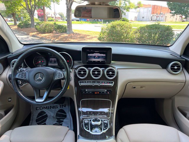 Used 2019 Mercedes-Benz GLC 300 image 25