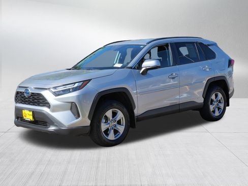 Certified 2024 Toyota RAV4 LE AWD/4WD image 3