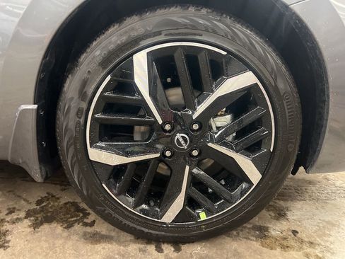 New 2025 Nissan Versa SR image 21