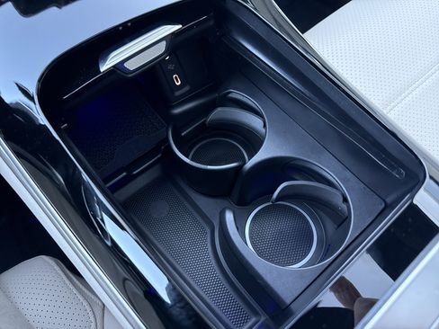 Certified 2025 Mercedes-Benz GLC 300 image 47