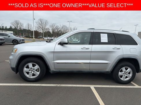 Used 2011 Jeep Grand Cherokee Laredo w/ Security & Convenience Group image 29
