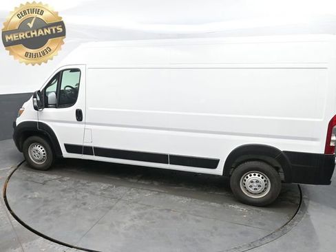 Used 2025 RAM ProMaster 2500 w/ Convenience Group image 27