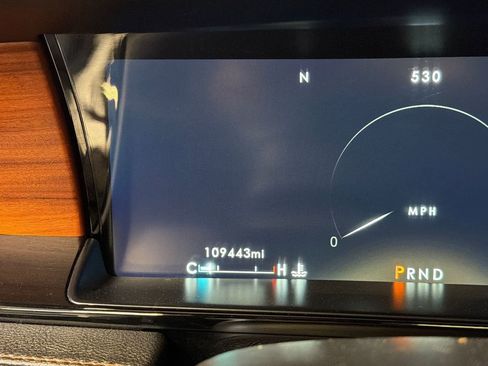 Used 2019 Lincoln Navigator Reserve AWD/4WD image 13