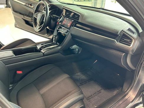 Used 2019 Honda Civic Sport image 23