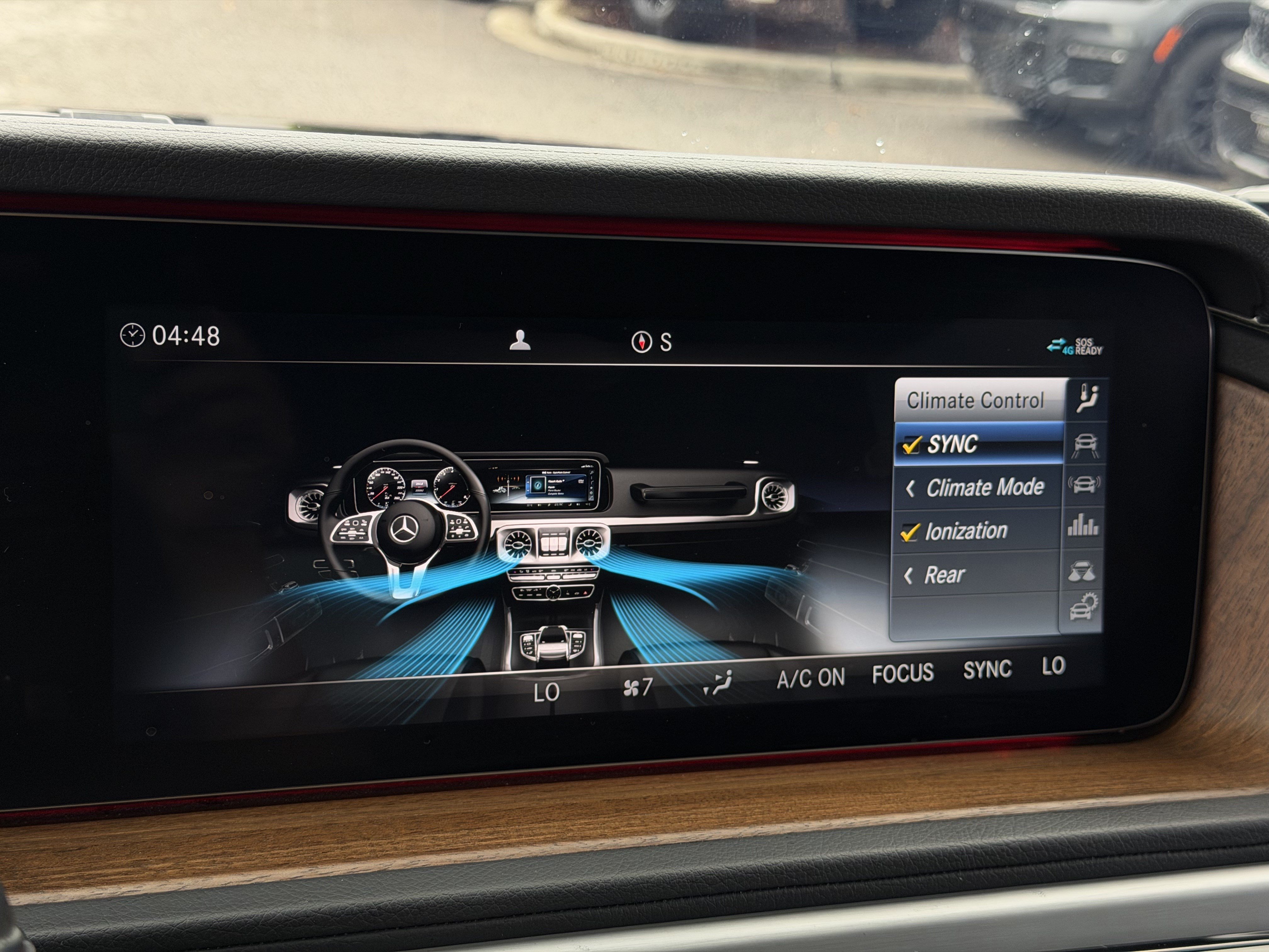 Used 2024 Mercedes-Benz G 550 image 28