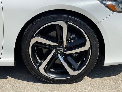 Used 2022 Honda Accord Sport Special Edition image 9