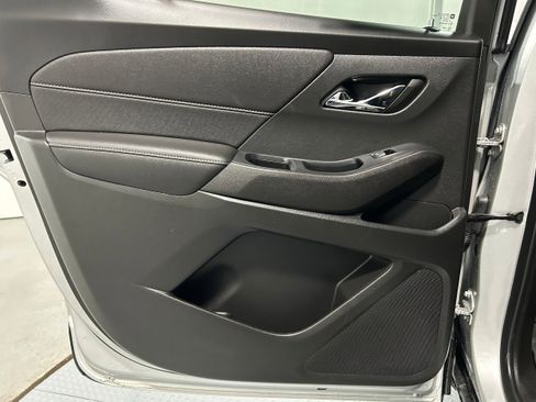 Used 2022 Chevrolet Traverse Premier w/ Redline Edition image 27