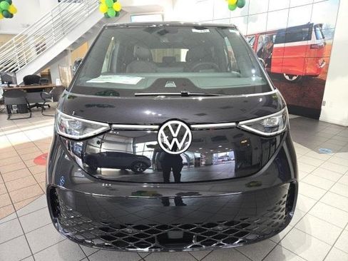 New 2025 Volkswagen ID. Buzz Pro S image 3